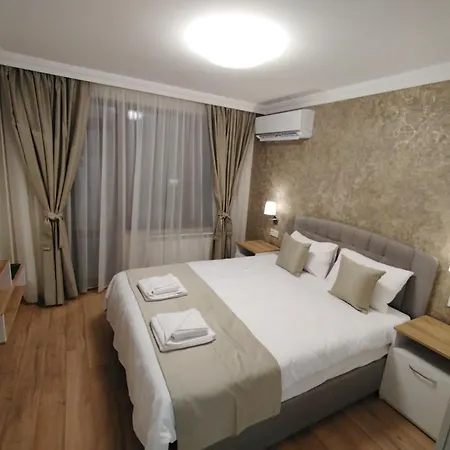 Family Boutique Residence-Free Parking Veliko Tŭrnovo Exterior photo