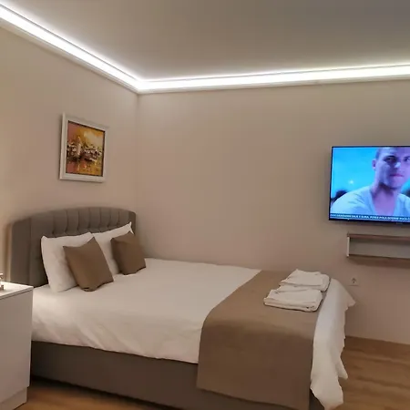 Family Boutique Residence-Free Parking Veliko Tŭrnovo Exterior photo